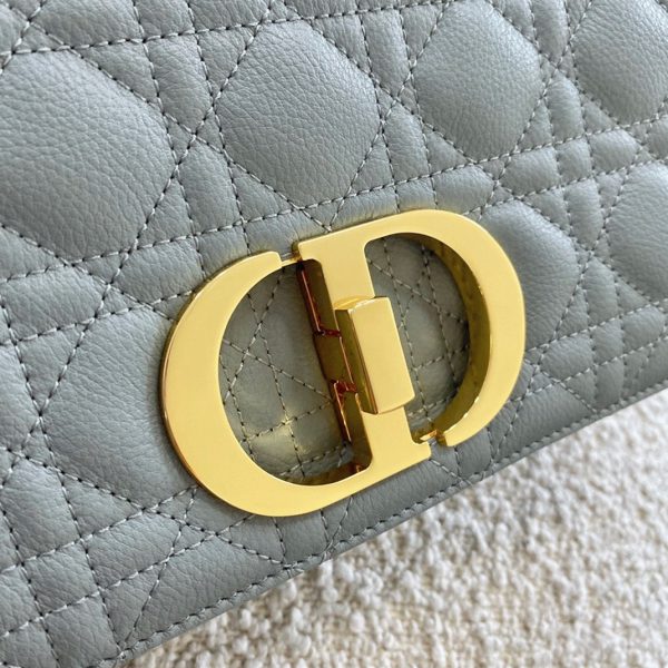 Contrefaçon Sac Dior Caro Medium en gris – Image 4