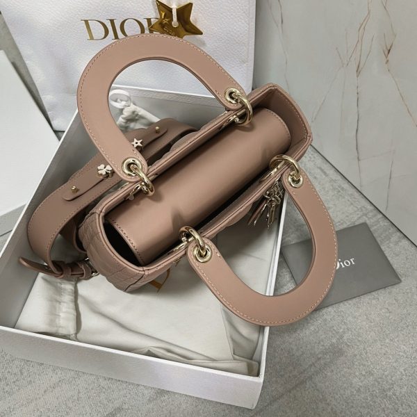 Fausse Petit Sac Lady Dior My ABCDior en agneau noisette – Image 3