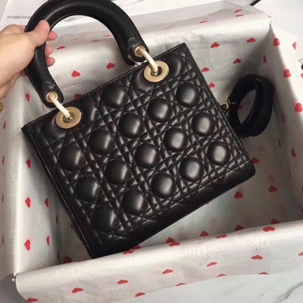 Sac Lady Dior Medium en noir – Image 4