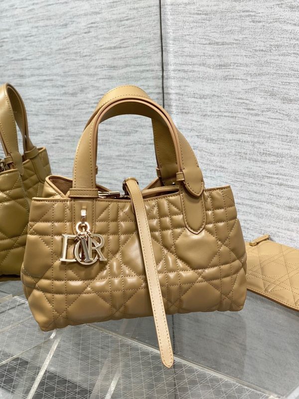Fausse Petit Sac Toujours Dior en veau macrocannage fauve – Image 5