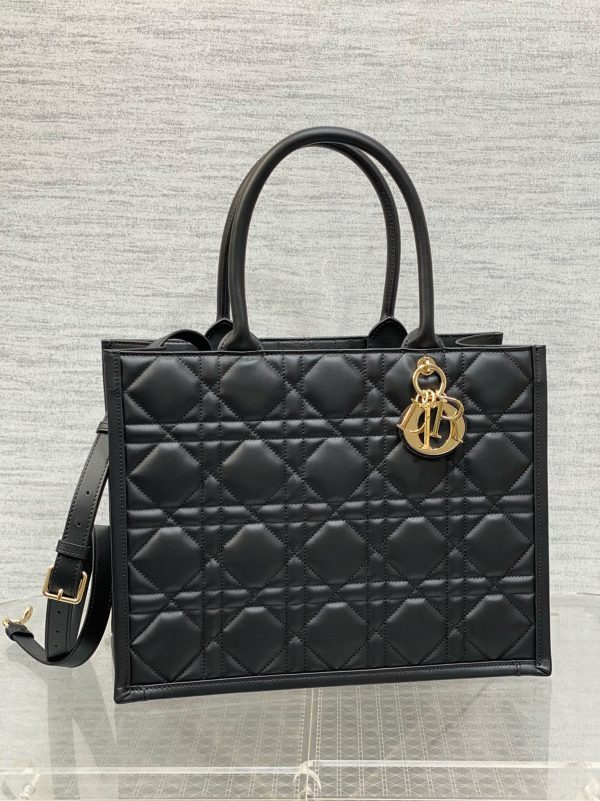 Fausse Sac Dior Book Tote Medium avec bandoulière en noir – Image 9