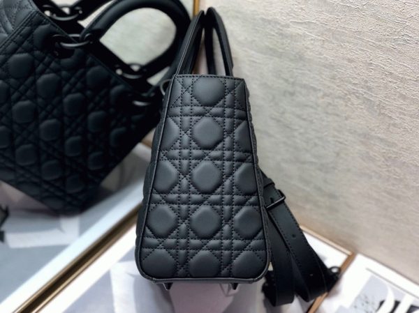 Réplique Sac Lady Dior Medium en noir – Image 4