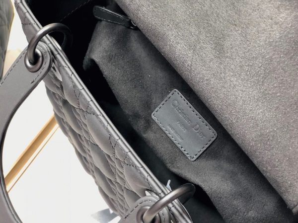 Réplique Sac Lady Dior Medium en noir – Image 3