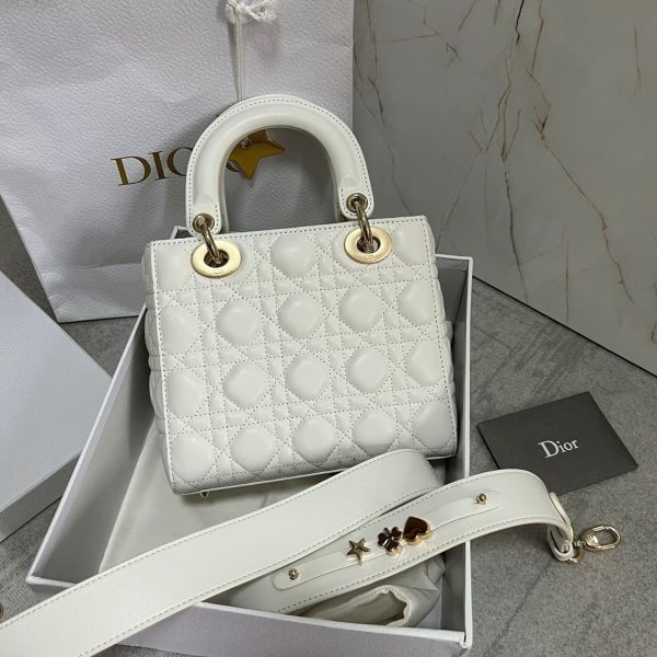 Faux Petit Sac Lady Dior My ABCDior en blanc – Image 5
