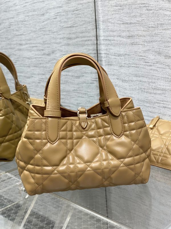 Fausse Petit Sac Toujours Dior en veau macrocannage fauve – Image 4