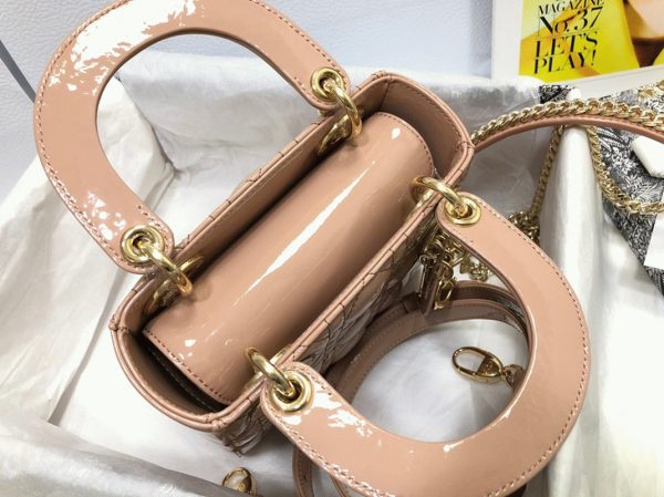 Fausse Mini Sac Lady Dior avec chaîne en nude – Image 2