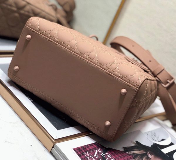 Fausse Sac Lady Dior Medium en rose poudré – Image 5