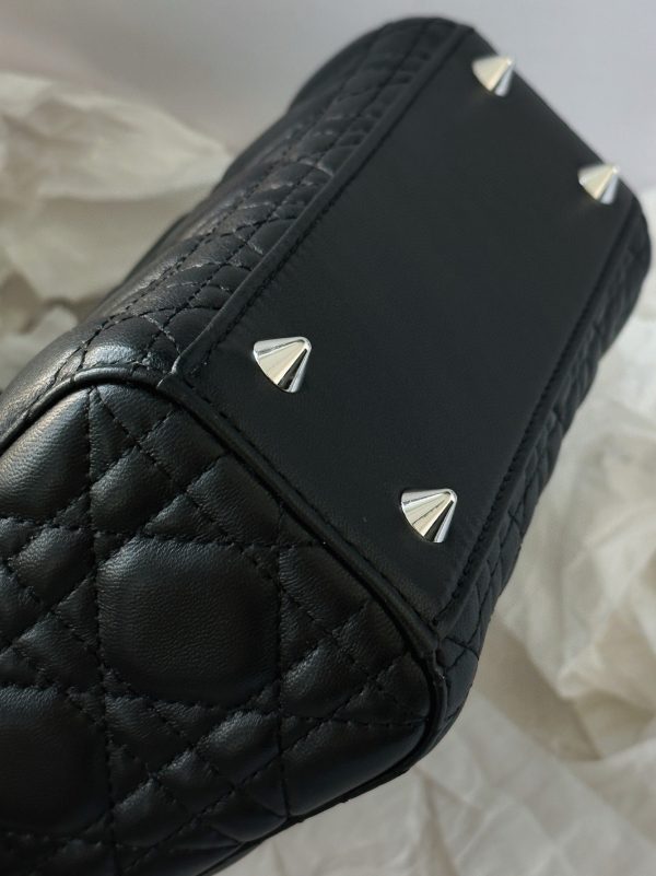 Contrefaçon Petit Sac Lady Dior My ABCDior en noir – Image 9