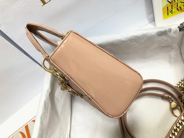 Fausse Mini Sac Lady Dior avec chaîne en nude – Image 5