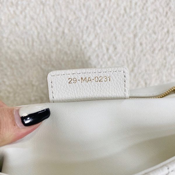 Réplique Sac Dior Caro Medium en blanc – Image 4