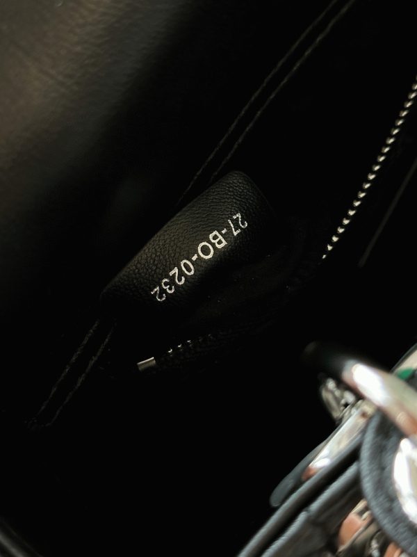 Contrefaçon Petit Sac Lady Dior My ABCDior en noir – Image 6