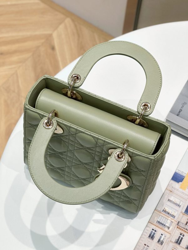 Contrefaçon Petit Sac Lady Dior My ABCDior en vert éthéré – Image 5