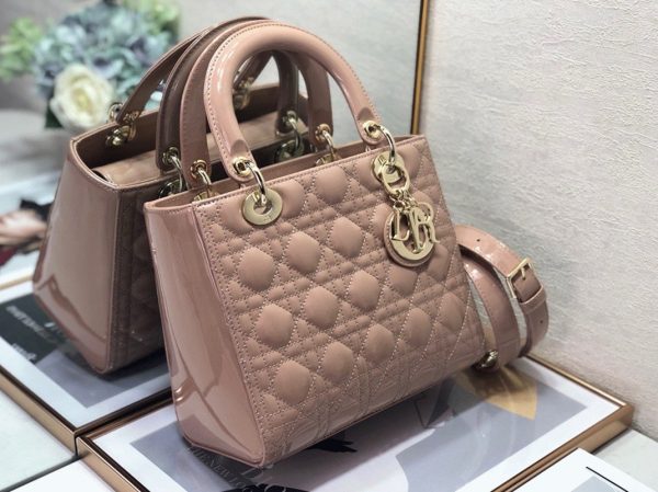 Réplique Sac Lady Dior Medium en rose poudré – Image 3
