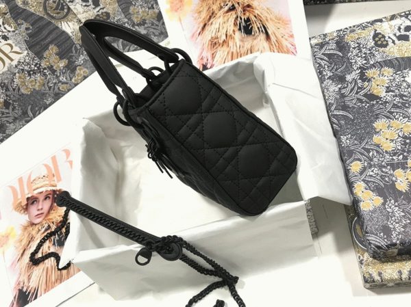 Réplique Mini Sac Lady Dior avec chaîne en noir – Image 3
