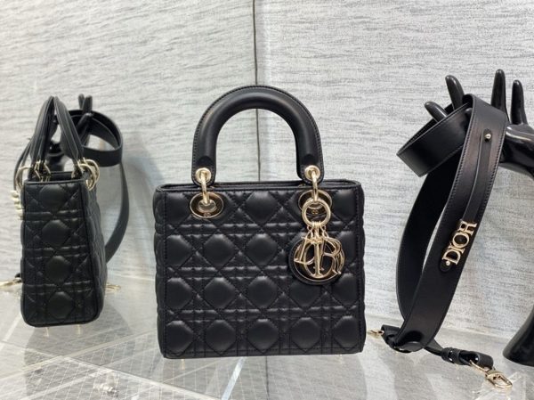 Contrefaçon Petit Sac Lady Dior My ABCDior en agneau cannage noir – Image 3