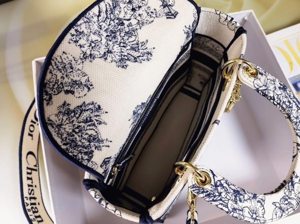 Contrefaçon Sac Lady D-Lite Medium en broderie Rêve d’Infini multicolore bleu – Image 2
