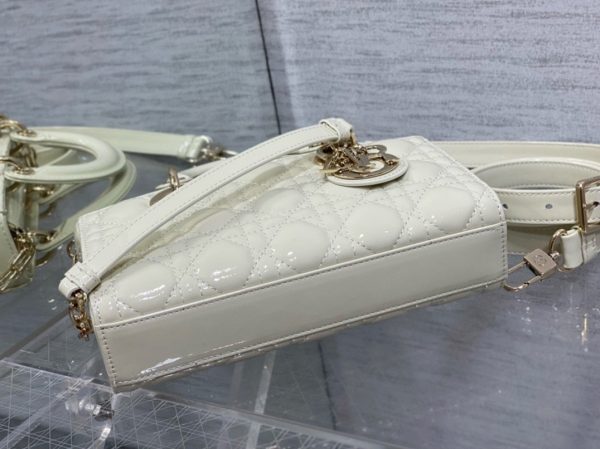 Contrefaçon Petit Sac Lady D-Joy en blanc – Image 8