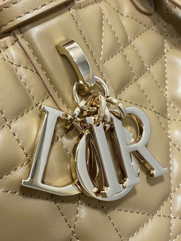 Fausse Petit Sac Toujours Dior en veau macrocannage fauve – Image 2