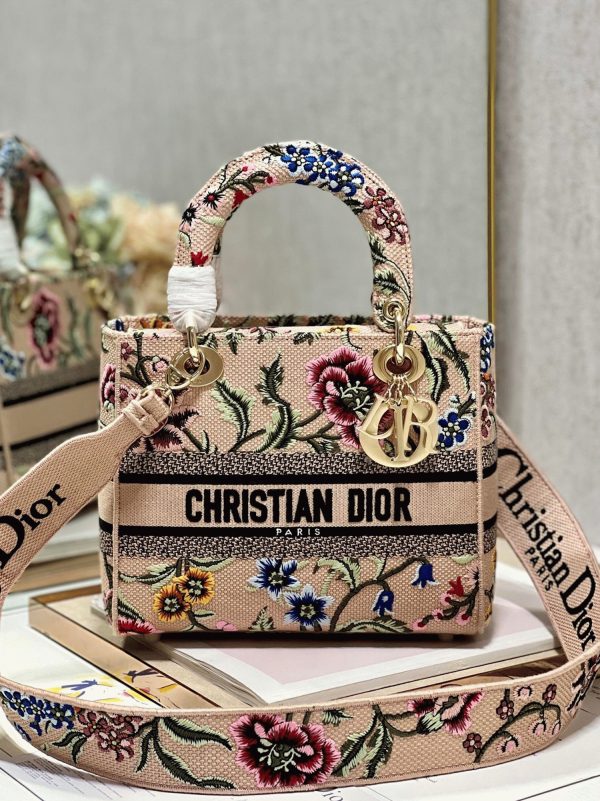 Fausse Sac Lady D-Lite Medium en broderie raphia beige avec Petites Fleurs Dior – Image 4