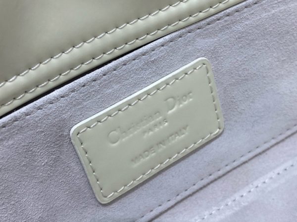 Contrefaçon Petit Sac Lady D-Joy en blanc – Image 3