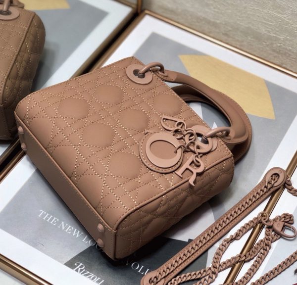 Réplique Mini Sac Lady Dior avec chaîne en rose poudré – Image 10