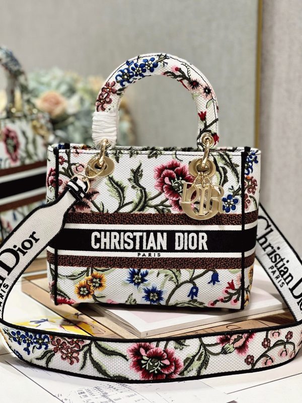 Fausse Sac Lady D-Lite Medium en broderie Petites Fleurs Dior blanche – Image 4