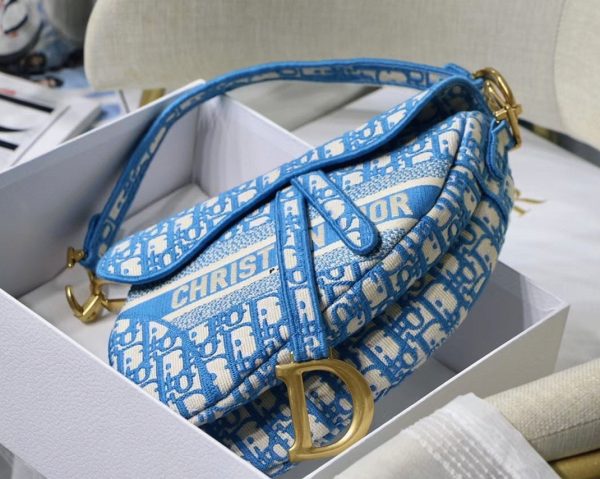 Fausse Sac Saddle Dior en broderie Oblique bleu bleuet – Image 8