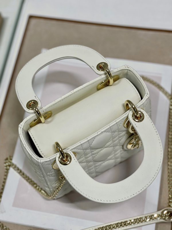 Fausse Mini Sac Lady Dior en blanc – Image 11