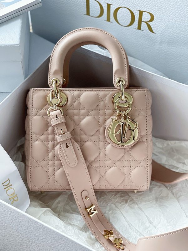 Contrefaçon Petit Sac Lady Dior My ABCDior en rose pastel – Image 8