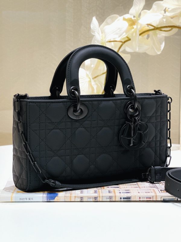 Réplique Sac Lady D-Joy Medium en veau ultramat noir – Image 9