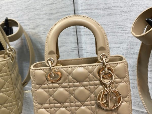 Réplique Petit Sac Lady Dior My ABCDior en sable – Image 9