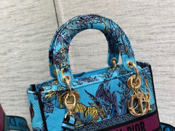 Fausse Sac Lady D-Lite Medium en broderie Toile de Jouy Voyage multicolore – Image 5
