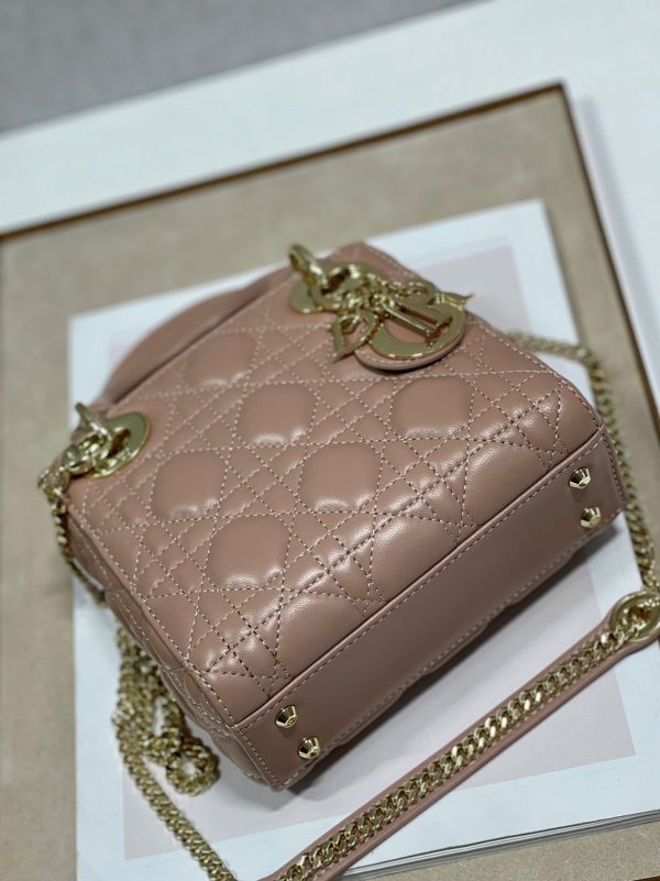 Réplique Mini Sac Lady Dior avec chaîne en rose poudré – Image 10