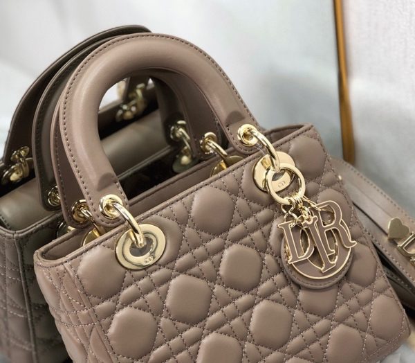 Fausse Petit Sac Lady Dior My ABCDior en taupe chaud – Image 10