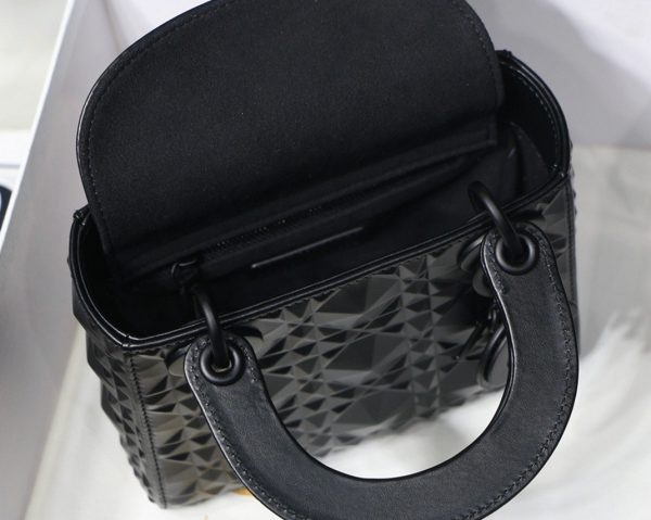 Mini Sac Lady Dior en veau noir avec motif diamant – Image 6