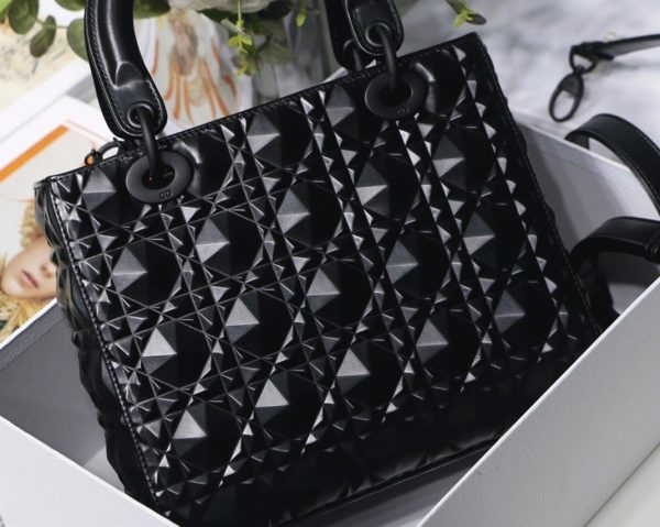 Imitation Sac Lady Dior Medium en noir – Image 10