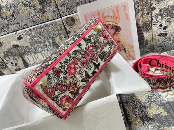 Fausse Sac Lady D-Lite Medium en broderie papillon multicolore – Image 2
