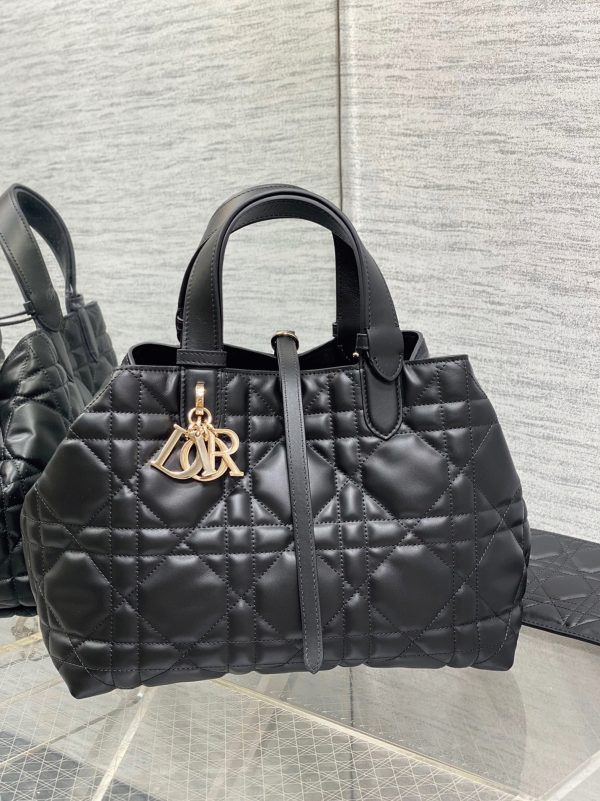 Réplique Sac Toujours Medium Dior en veau macrocannage noir – Image 2
