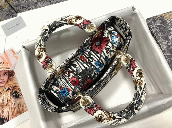 Imitation Sac Lady D-Lite Medium en broderie Mille Fleurs – Image 2
