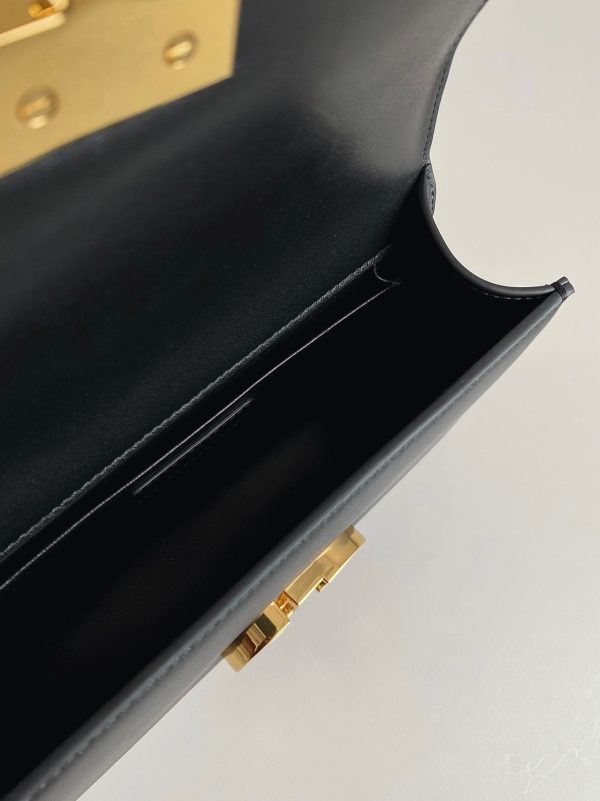 Réplique Sac Dior 30 Montaigne East-West avec chaîne en veau noir – Image 3