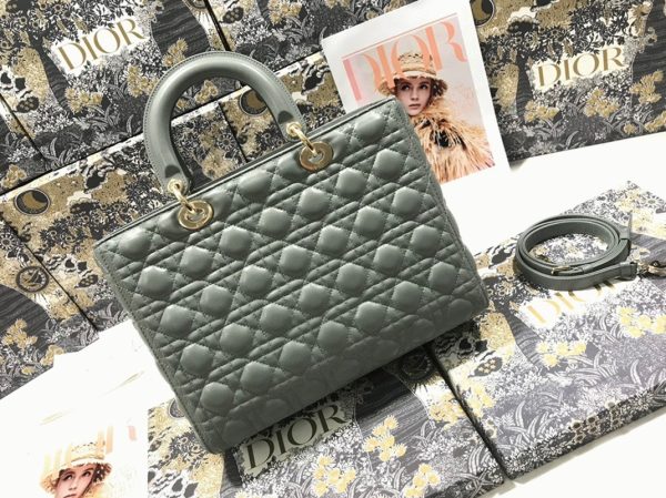 Réplique Sac Lady Dior Large en gris – Image 3