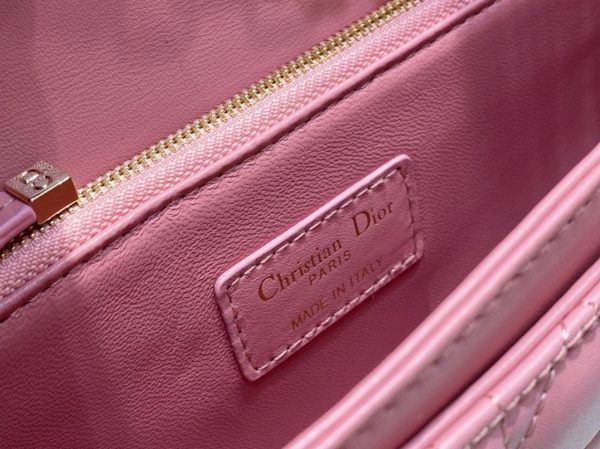 Réplique Sac Miss Dior à poignée en agneau cannage rose melocoton – Image 4