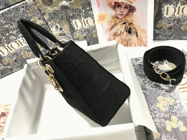 Réplique Sac Lady D-Lite Medium en toile Cannage noire brodée – Image 5