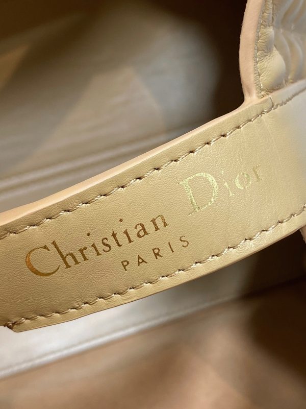 Fausse Sac Toujours Medium Dior en veau macrocannage fauve – Image 4