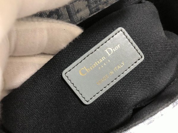Réplique Sac Dior 30 Montaigne East-West avec chaîne en veau noir – Image 9