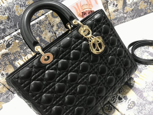 Contrefaçon Sac Lady Dior Large en noir – Image 5