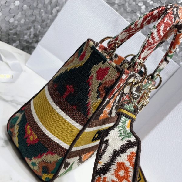 Faux Sac Lady D-Lite Medium en broderie Paisley jaune Dior – Image 6