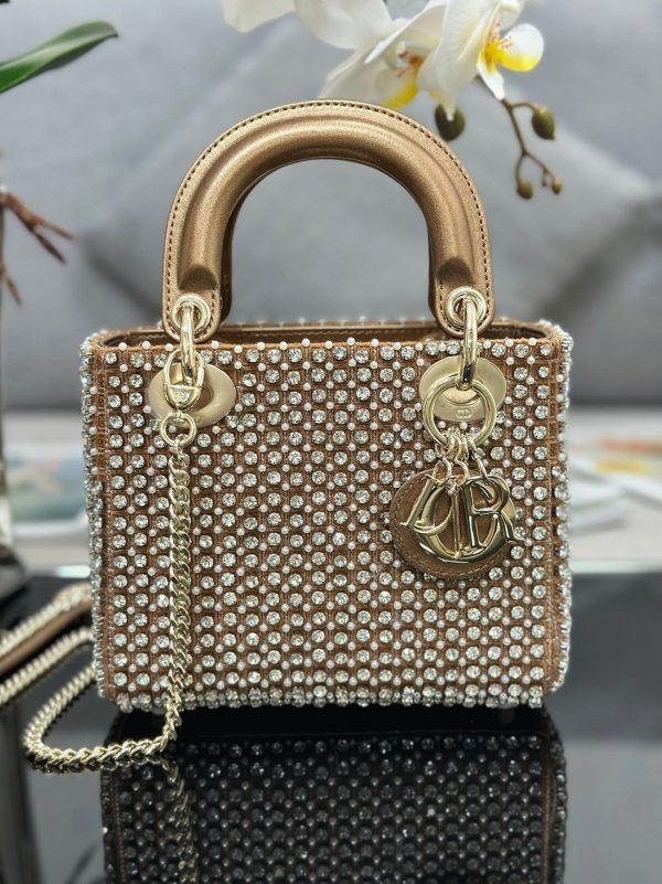 Réplique Mini Sac Lady Dior avec chaîne carrée ornée de strass et perles – Image 7