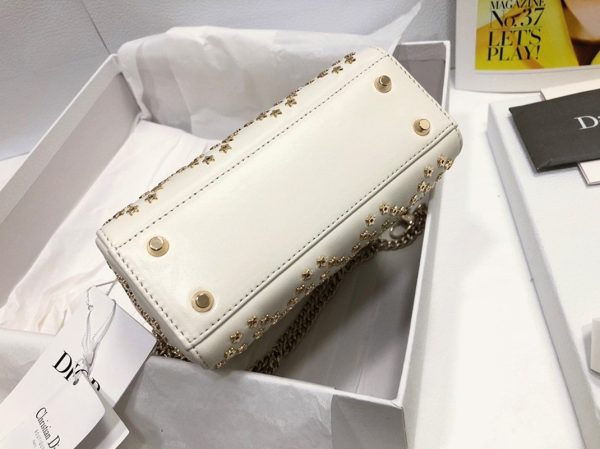 Mini Sac Lady Dior avec chaîne en agneau blanc brodé d’étoile – Image 5
