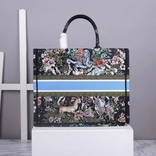 Fausse Sac Dior Book Tote Large en broderie D-Constellation bleue – Image 9